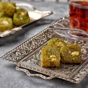 تصویر باسلوق پسته ای 