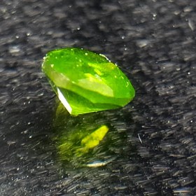 تصویر جواهر دمانتوئید D176 