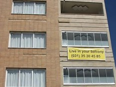 تصویر شیشه بالکن جی سان 