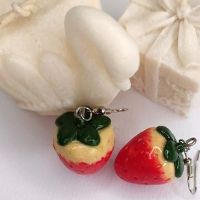 تصویر گوشواره توت فرنگی 