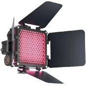 تصویر ویدیو لایت ژیون مدل FIVERAY M20C RGB 