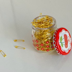 تصویر سنجاق قفلی طلایی 