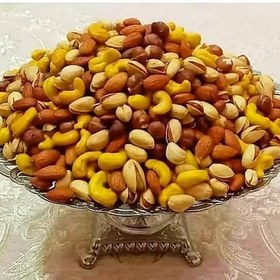 تصویر چهارمغز در بسته های نیم کیلویی تازه و با کیفیت شامل مغز فندق بادام درختی و هندی و پسته ،مقوی و خونساز 