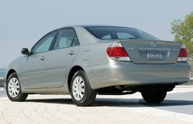 تصویر لنت عقب کمری 2005 برند جنیوس JUNIUS اصلی (کره) با ضمانت نامه بی قیدوشرط TOYOTA CAMRY 2005