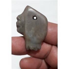 تصویر مجسمه آویز قدیمی یشم 