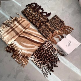 تصویر بیگ اسکارف تم کرم 