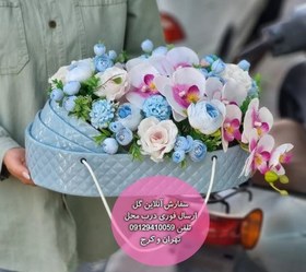 تصویر باکس گل رمانتیک گل و کیک با تم صورتی یا آبی 