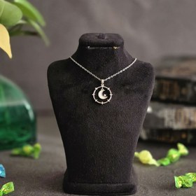 تصویر گردنبند مدار ماه 