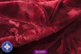 تصویر پتو گلبافت طرح گل برجسته تک رنگ زرشکی اناری - دونفره golbaft