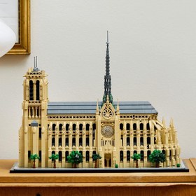 تصویر لگو سری معماری مدل کلیسای نوتردام 21061 - LEGO Architecture Architectural Landmarks Collection: Notre Dame Cathedral 21061 4383 قطعه