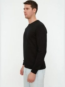 تصویر سویشرت مردانه مشکی با فیت معمولی و آستین بلند. برند trendyol Black Men's Regular Fit Crewneck Long Sleeved Sweatshirt.