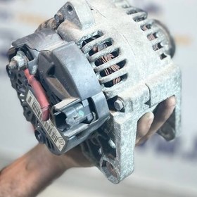 تصویر دینام شارژ ال نود، ساندرو سیمبل والئو (استوک اصلی) 