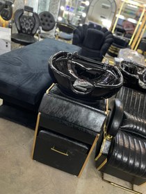 تصویر سرشور ایستاده 