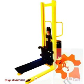 تصویر استاکر برقی ظرفیت ۳تن حداکثر ارتفاع ۱/۷۰ سانتیمتر Electric stacker with a capacity of 3 tons and a maximum height of 1.70 cm