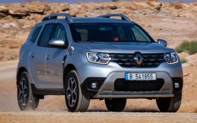 تصویر شیشه جلو رنو داستر دودی 