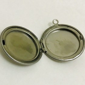 تصویر لاکت گرد استیل2 سانتی 