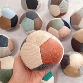 تصویر توپ آپارتمانی 