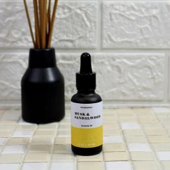 تصویر اسنشال اویل مشک و صندل ۳۰ میل ( Essential Oil Musk & Sandalwood ) 