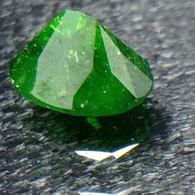 تصویر جواهر دمانتوئید D21 