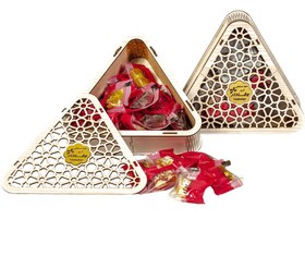 تصویر حلوا چوبی مثلثی 