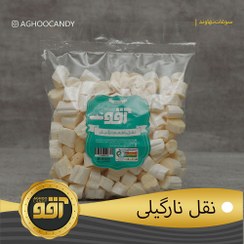 تصویر نقل با طعم نارگیل 