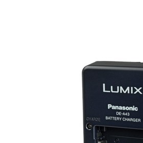 تصویر شارژر باتری لیتیومی پاناسونیک Panasonic DE-A43 