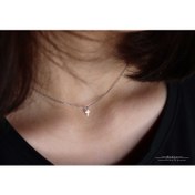 تصویر گردنبند نقره صلیب مینیمال 