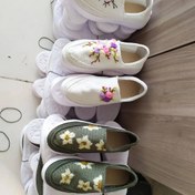 تصویر گیوه زنانه زیره پیو گلدوزی شده سایز ۳۶ 