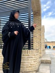 تصویر مانتو عبایی دست دوز مجلسی مدل رعنا؛ تلاقی هنر و اصالت 