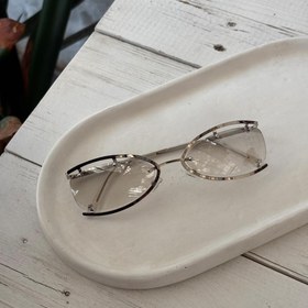 تصویر عینک زنانه طرح میو میو کد G332 -مشخصات و خرید عینک زنانه طرح میو میو کد G332 در فروشگاه سرمه استایل با ویژگی خاص ترند