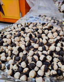 تصویر کشک دورنگ (قره قوروتی) 