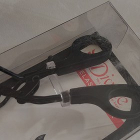 تصویر فرمژه دستی Three Seven فرمژه دستی مژه مارک Three Seven(طلایی و نقره ای)