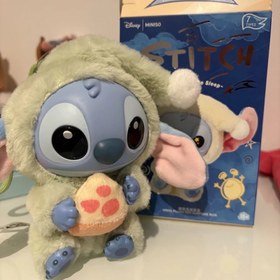 تصویر عروسک استیج 