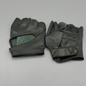 تصویر دستکش رانندگی نیمه gloves