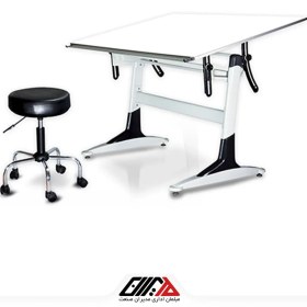 تصویر میز نقشه‌کشی مهندسی 