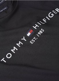 تصویر تی‌شرت مردانه تامی هیلفیگر با لوگو - فیت معمولی، پنبه‌ای، مشکی برند Tommy Hilfiger Men's Tommy Hilfiger Logo T-Shirt - Cotton, Black