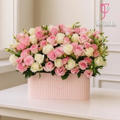 تصویر باکس گل رز صورتی و سفید رها 