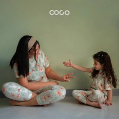 تصویر ست راحتی کبریتی آستین کوتاه و شلوار،کودک تا بزرگسال طرح حیوانات زمینه آدامسی 