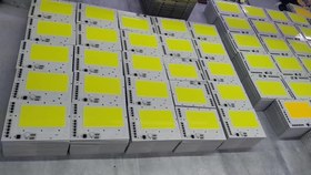 تصویر ال ای دی ۱۰۰وات COB چیپست ۱۰۰وات cob