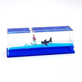 تصویر باکس دکوری اسکی باز و کوسه شناور Floating Ski and Shark Decoration Box