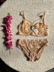 تصویر ست لباس زیر ویکتوریا‌کرم - سایز 