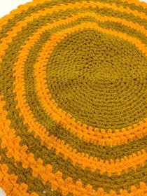 تصویر پادری گرد قلاب‌بافی دست‌ساز - دکوراسیون منزل - طرح دایره‌ای Circular Crochet Rug: A Cozy Addition to Your Home