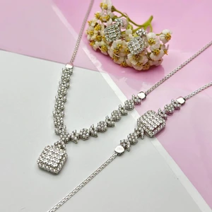 تصویر فروشگاه هورا گالری