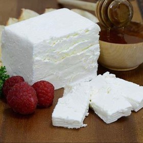 تصویر پنیر محلی با شیر بز 