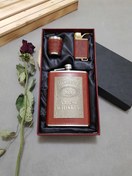 تصویر ست هیپفلاسک پلاکدار چرم جکدنیلز با فندک 