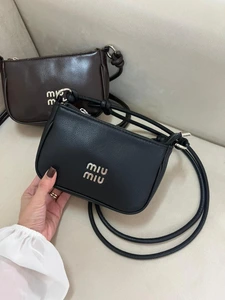 تصویر فروشگاه آچیلا گالری