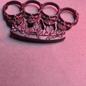 تصویر پنجه بوکس Brass knuckles