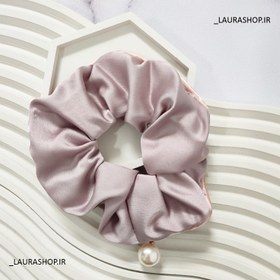 تصویر کش مو اسکرانچی ساتن گوی دار دخترانه و زنانه Scrunchy hair band with ball satin for girls and women