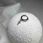 تصویر پیرسینگ گوش آویزدار صلیب جواهری کد ۱۱۸ 