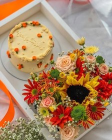 تصویر کیک تولد و باکس گل 9سالگی 